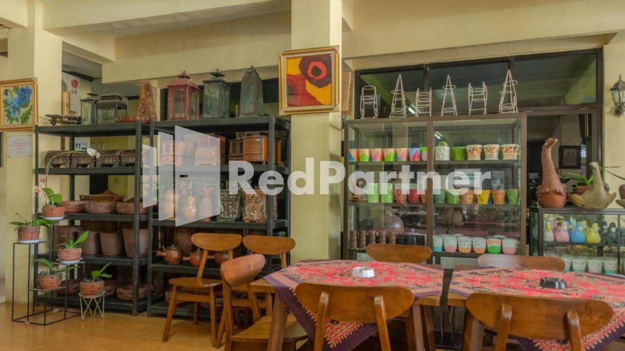 Vandhela Homestay Syariah Mitra Reddoorz Surabaja Exteriér fotografie